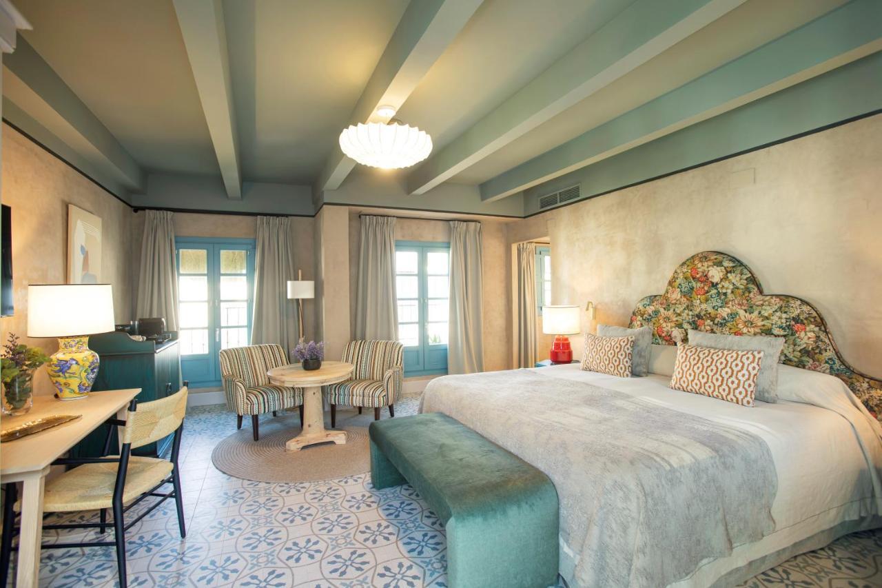 โอสเปส ลาส กาซัส เดลเร เด บาเอซา โฮเทล Hotel เซบีญา ภายนอก รูปภาพ